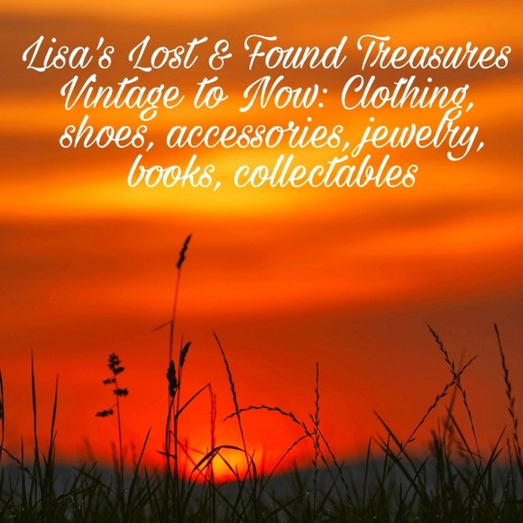 Clothing Shoes Accessories Jewelry Décor Books Collectables Vintage To Now Offer - Picture 2 of 2